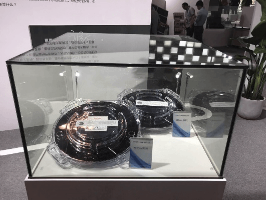 �����Ƚ��ߴ��300mm�׹�Ƭ��300mm����Ƭ